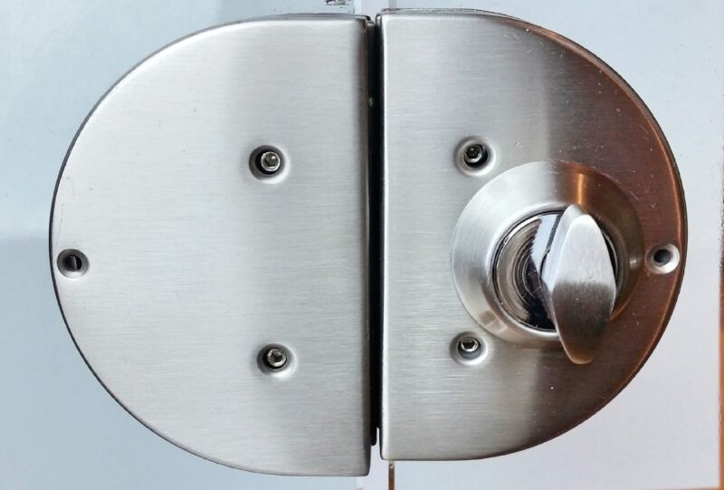 Glass door locks - tag hardware